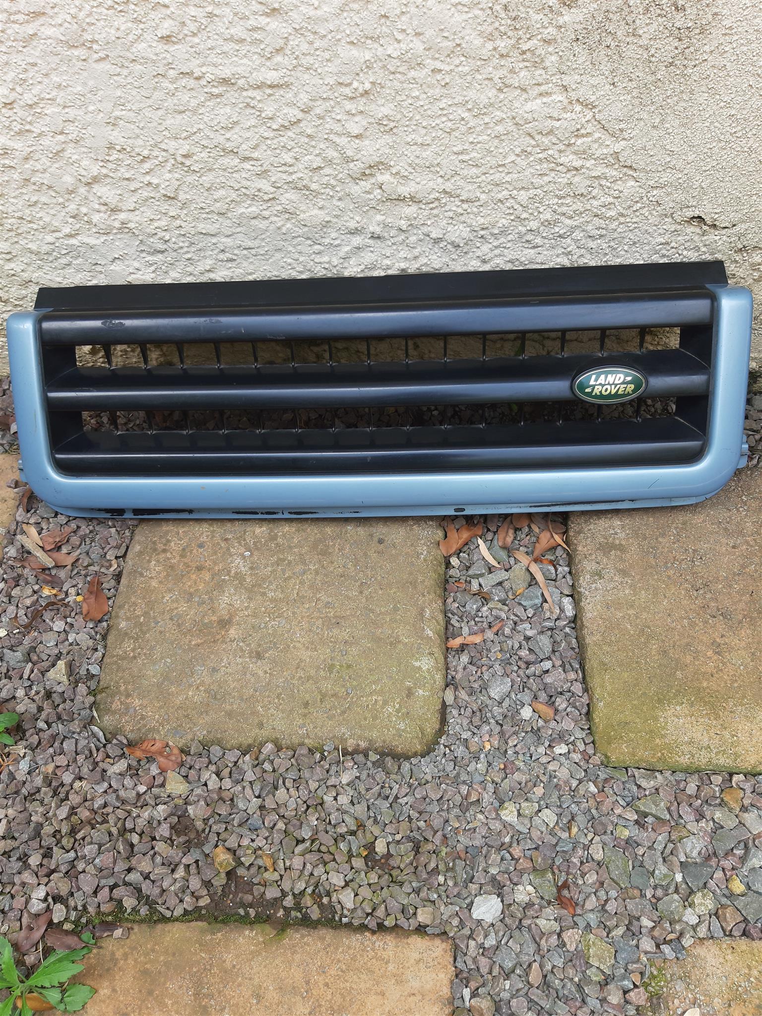 Discovery 2 Face Lift Front Grill - Private Seller