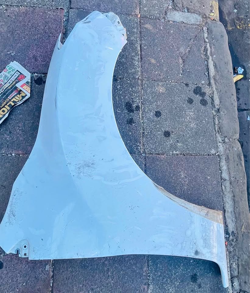 MAZDA BT50 fender