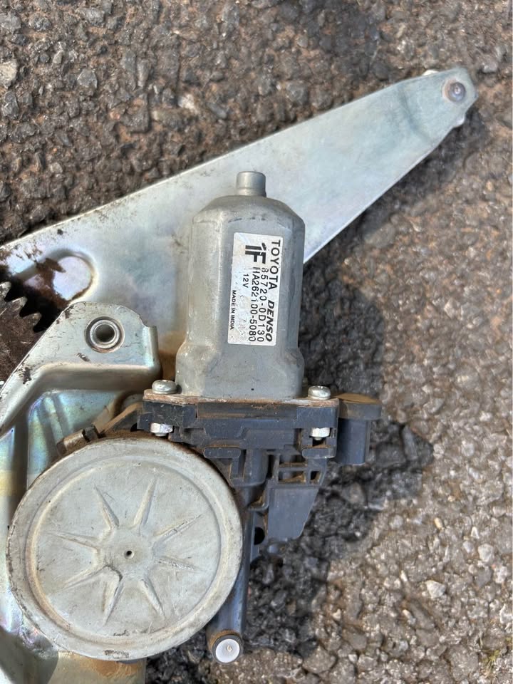 Toyota Etios Window Motor & Mechanisms - Private Seller Toyota Etios Window Motor & Mechanisms - Private Seller
