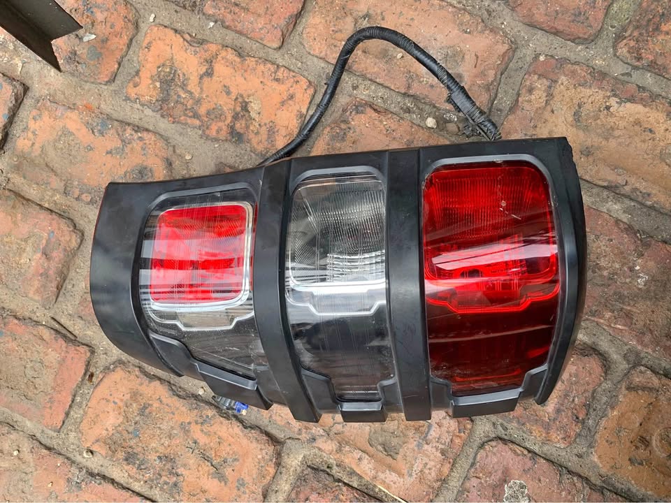 Ford ranger T7 taillight right side