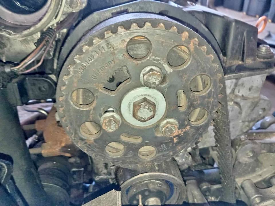 Vw golf 5 2.0 tdi bkc cam pulley