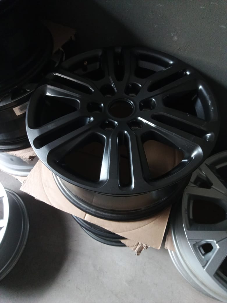 18" Ford Ranger Wildtrack original mag to use for spare - Private Seller 18" Ford Ranger Wildtrack original mag to use for spare - Private Seller