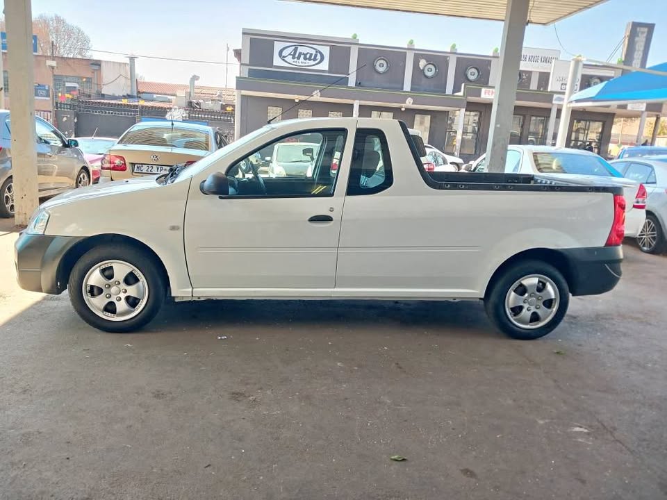 2018 NISSAN NP200 1.6 BAKKIE Transmission: Manual Mileage: Fueltype: Petrol White 2018 NISSAN NP200 1.6 BAKKIE Transmission: Manual Mileage: Fueltype: Petrol White