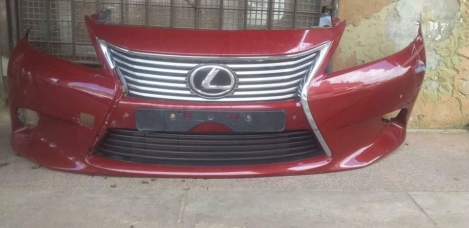 Lexus es300 bumper - Private Seller Lexus es300 bumper - Private Seller