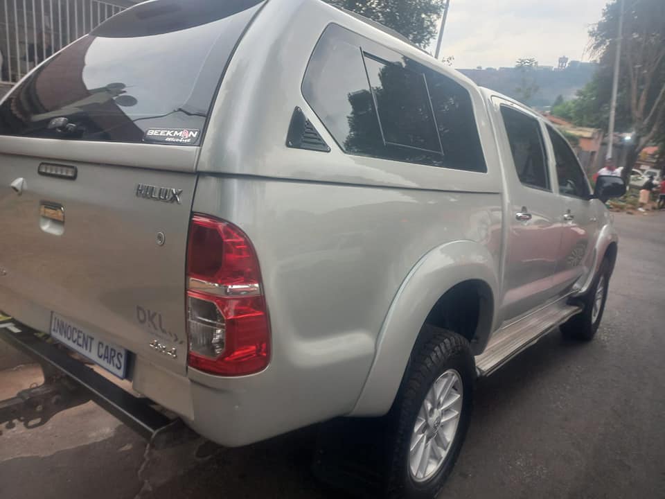 2014 TOYOTA HILUX 3.0 D4D DIESEL, D-CAB LEGEND 45, AUTOMATIC 4X4, MILEAGE 135000KMS