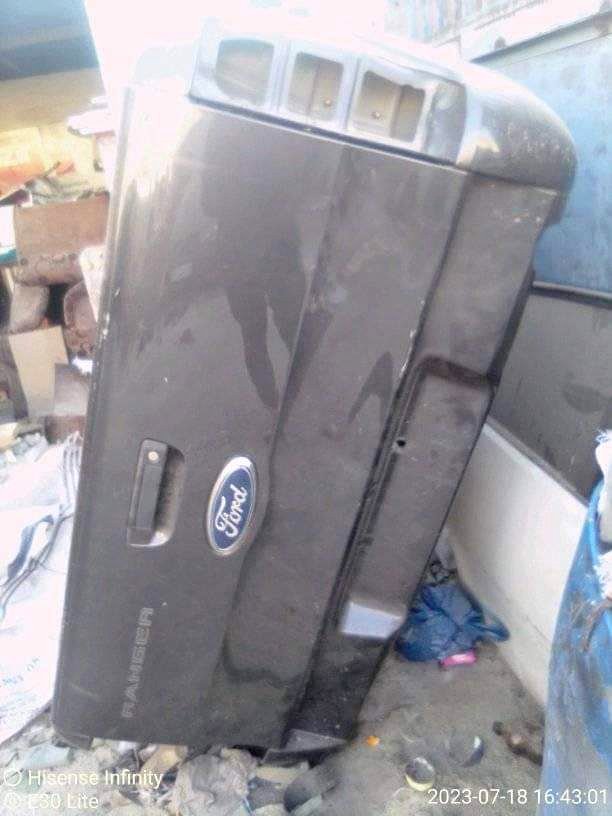 T7 Ford ranger double cab loading - Private Seller