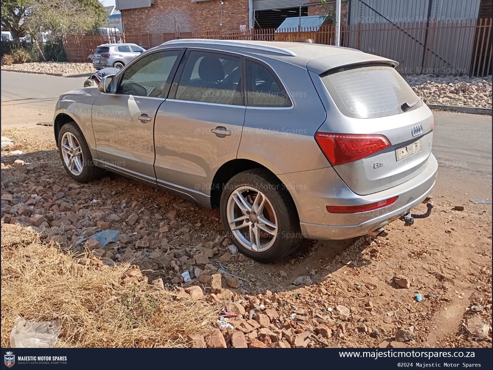 Audi Q5 3.2 CAL preface stripping used parts used spares