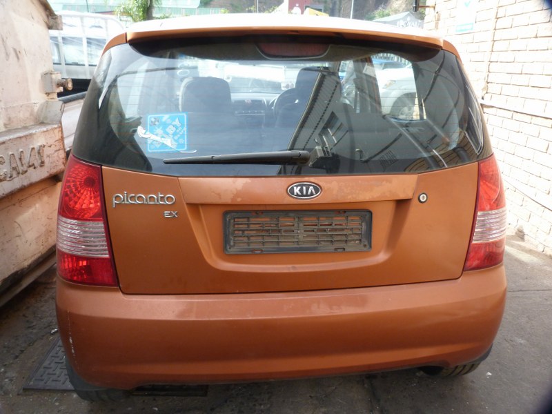 Kia Picanto 1.1 Manual G4HG Orange - 2006 SPARESBOYZ STRIPPING FOR SPARES - Private Seller