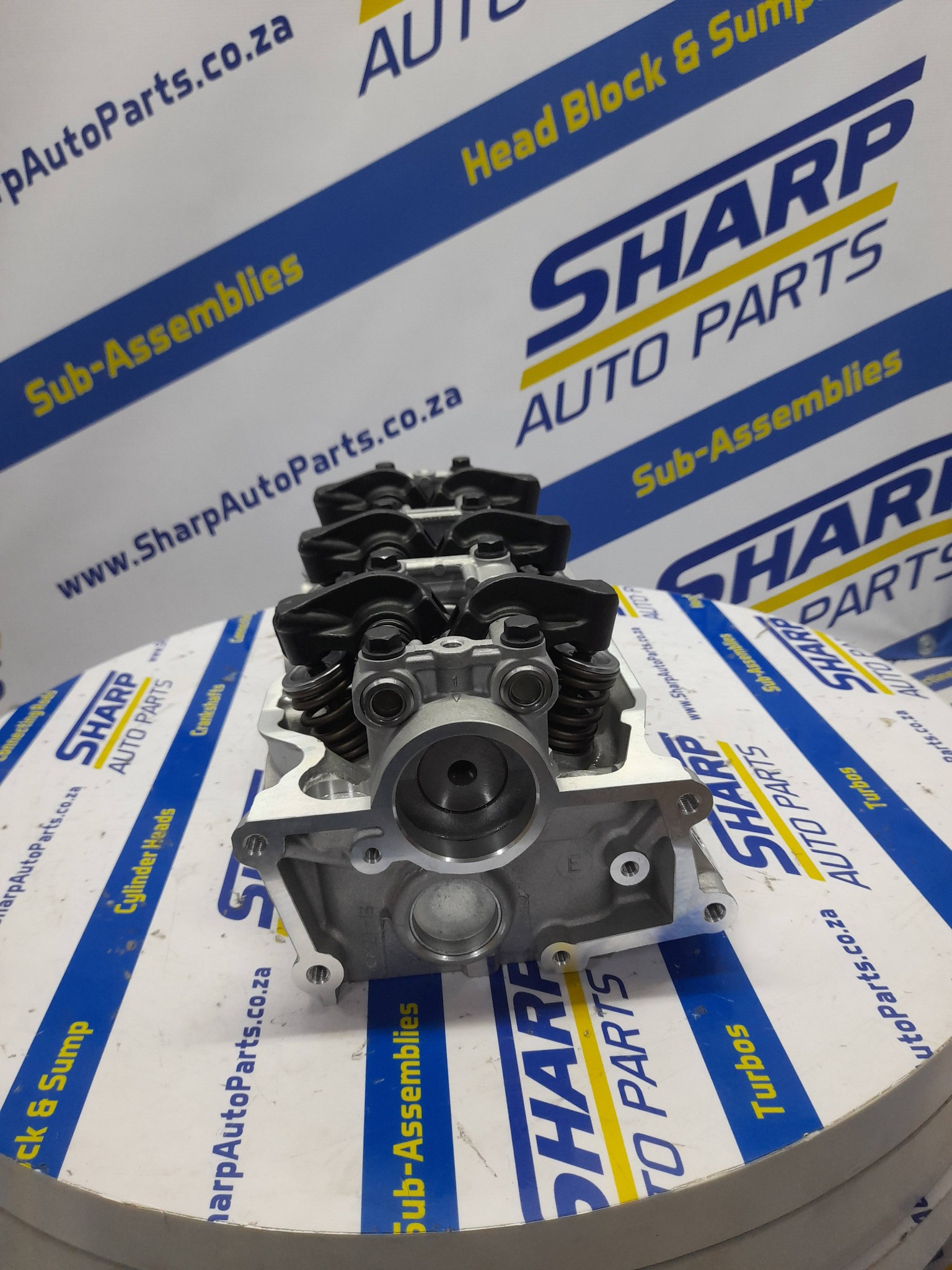 Mitsubishi 6G72 Complete Head For Sale Left / Right - Private Seller