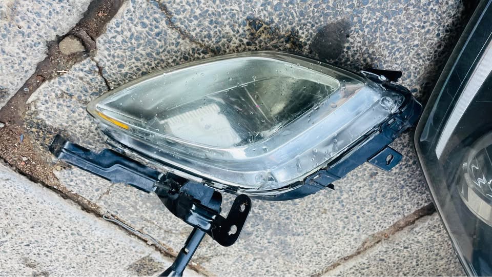 Hyundai Elantra fog light - Private Seller Hyundai Elantra fog light - Private Seller