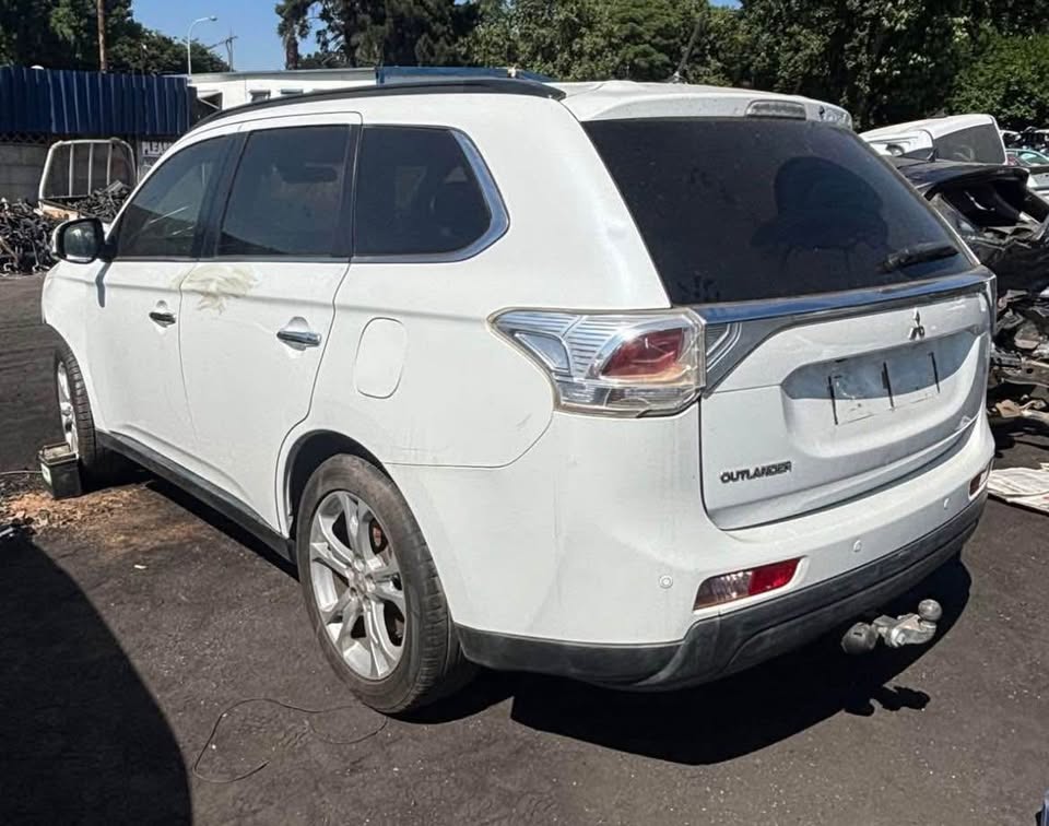 2018 Mitsubishi Outlander stripping for spares - Private Seller 2018 Mitsubishi Outlander stripping for spares - Private Seller