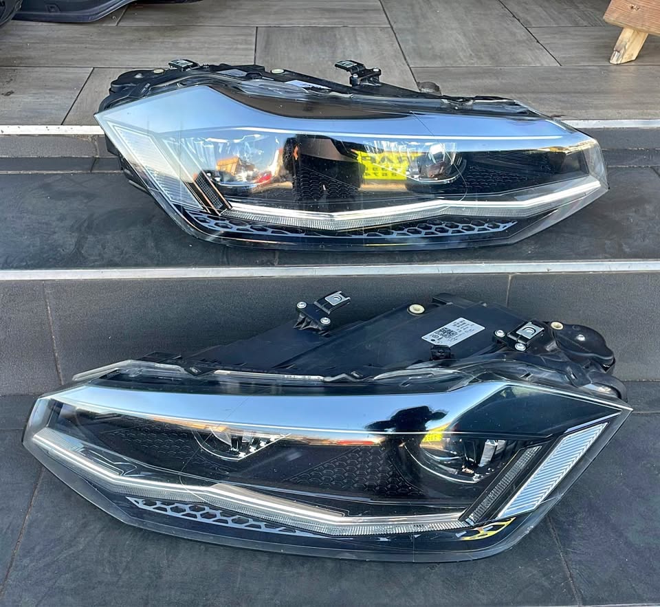 VW POLO 8 TSi headlights