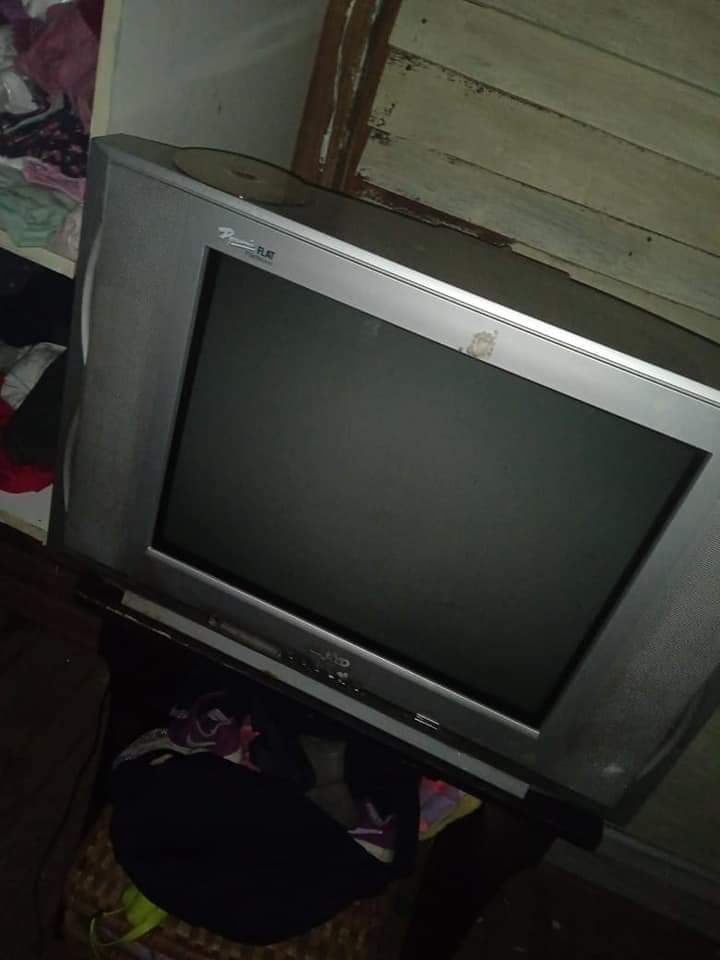 Tv and dvd player for sale