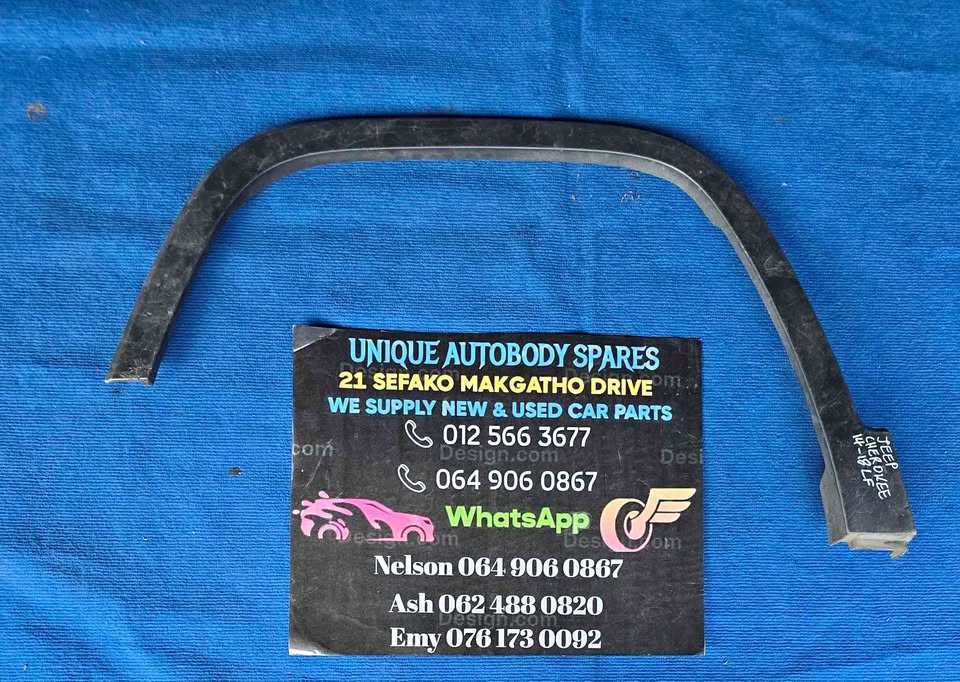 Jeep Cherokee Left Front Fender Arch