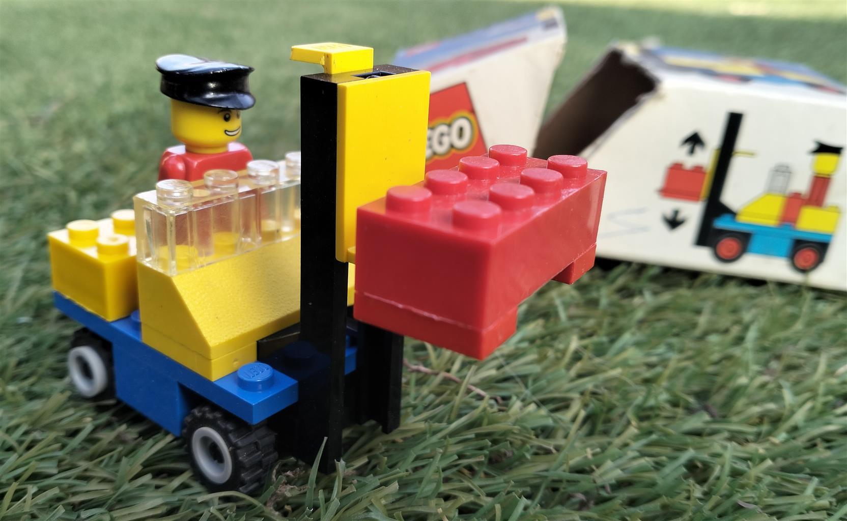 LEGO 615 - 'Forklift' 1975 VINTAGE LEGO