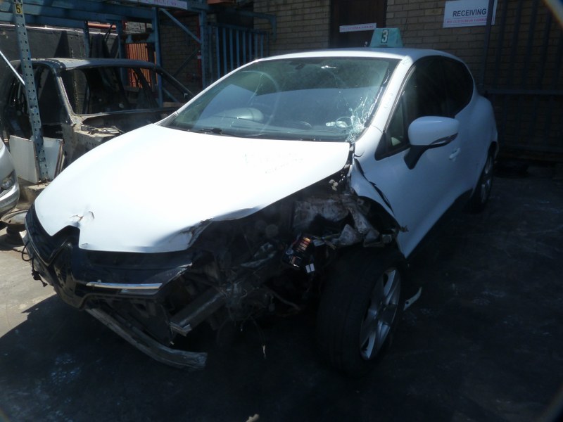 2015 Renault Clio IV 900T Manual H4BB - SPARESBOYZ STRIPPING FOR SPARES - Private Seller 2015 Renault Clio IV 900T Manual H4BB - SPARESBOYZ STRIPPING FOR SPARES - Private Seller
