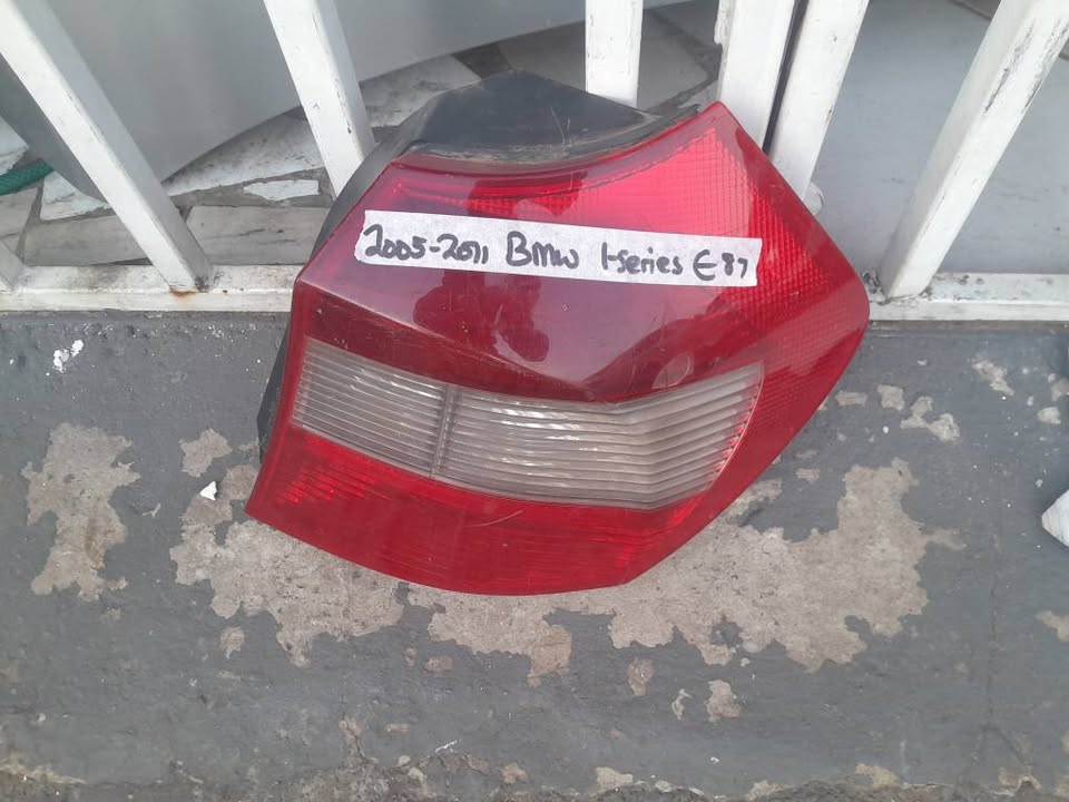 2005-2011 BMW 1 SERIES E87 RIGHT SIDE TAILLIGHT FOR SALE
