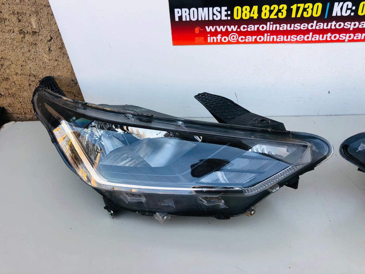 Nissan Magnite left and right side (standard )headlight - Private Seller Nissan Magnite left and right side (standard )headlight - Private Seller