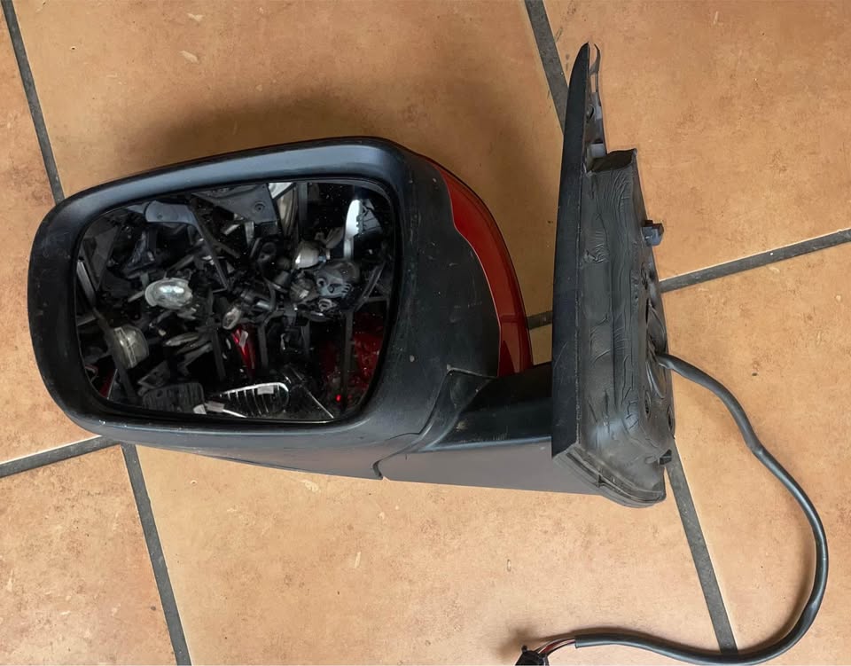 Renault Kadjar side mirror - Private Seller Renault Kadjar side mirror - Private Seller