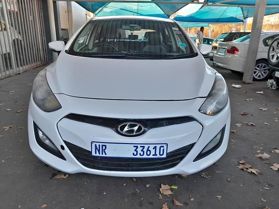2015 HYUNDAI I30 1.8 SP0RT MANUAL