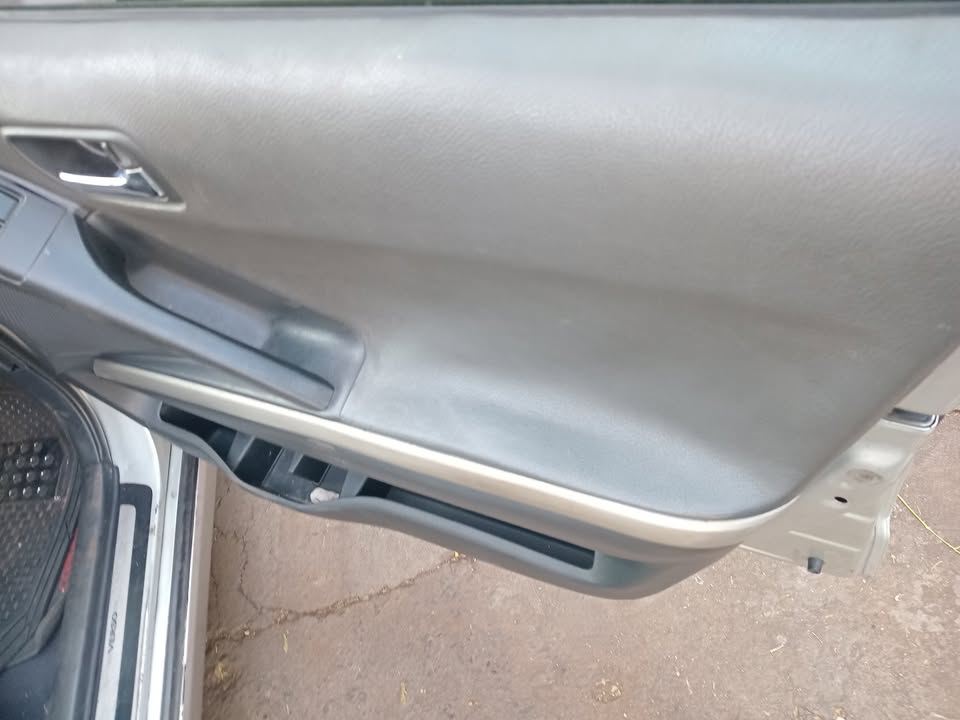 2006 Toyota Verso 160 Silver, Manual, Petrol, 85000km