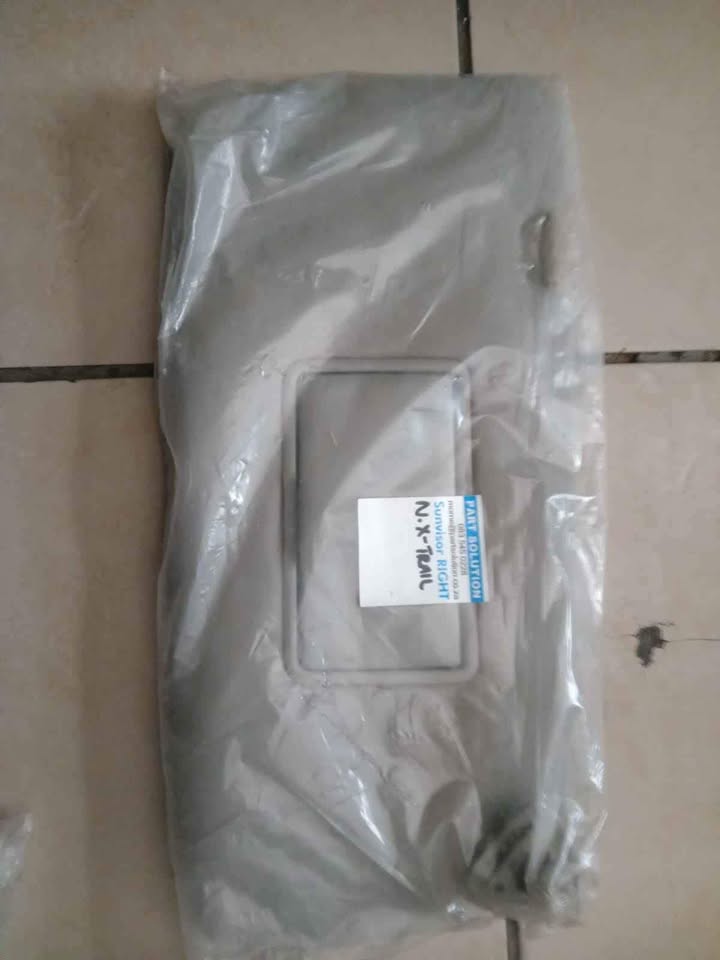 Nissan xtrail right hand side Sunvisor selling for r450