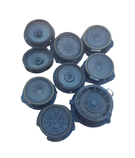 TOYOTA HILLUX AUDIO SPEAKERS WOOFERS & TWEETERS (1998-2008) - Private Seller TOYOTA HILLUX AUDIO SPEAKERS WOOFERS & TWEETERS (1998-2008) - Private Seller
