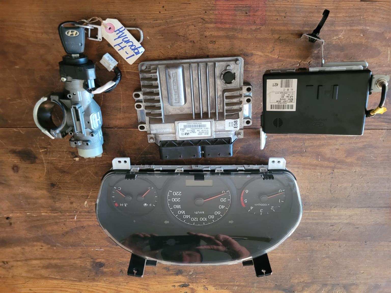 HYUNDAI H 1 DIESEL LOCKSET 2015 MODEL R7500 - Private Seller HYUNDAI H 1 DIESEL LOCKSET 2015 MODEL R7500 - Private Seller