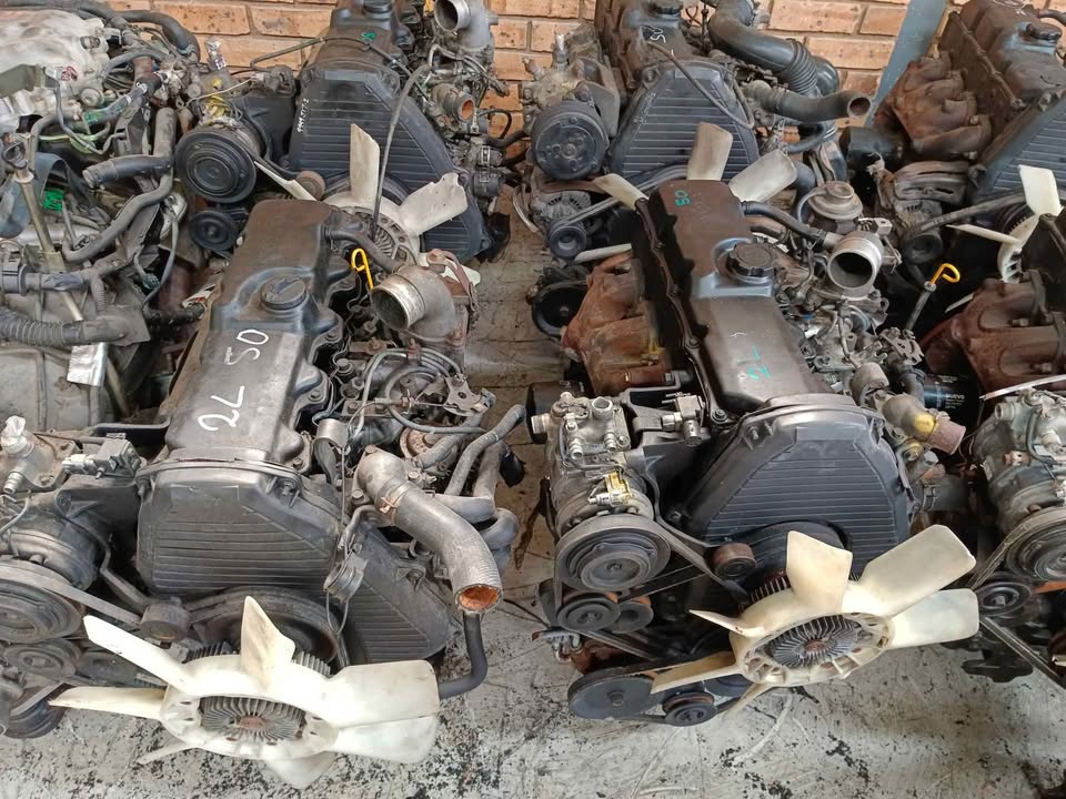 TOYOTA HILUX 2L ENGINES FOR SALE | Junk Mail Marketplace