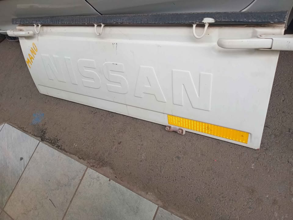 Nissan hardbody 1ton tailgate for sale - Private Seller Nissan hardbody 1ton tailgate for sale - Private Seller