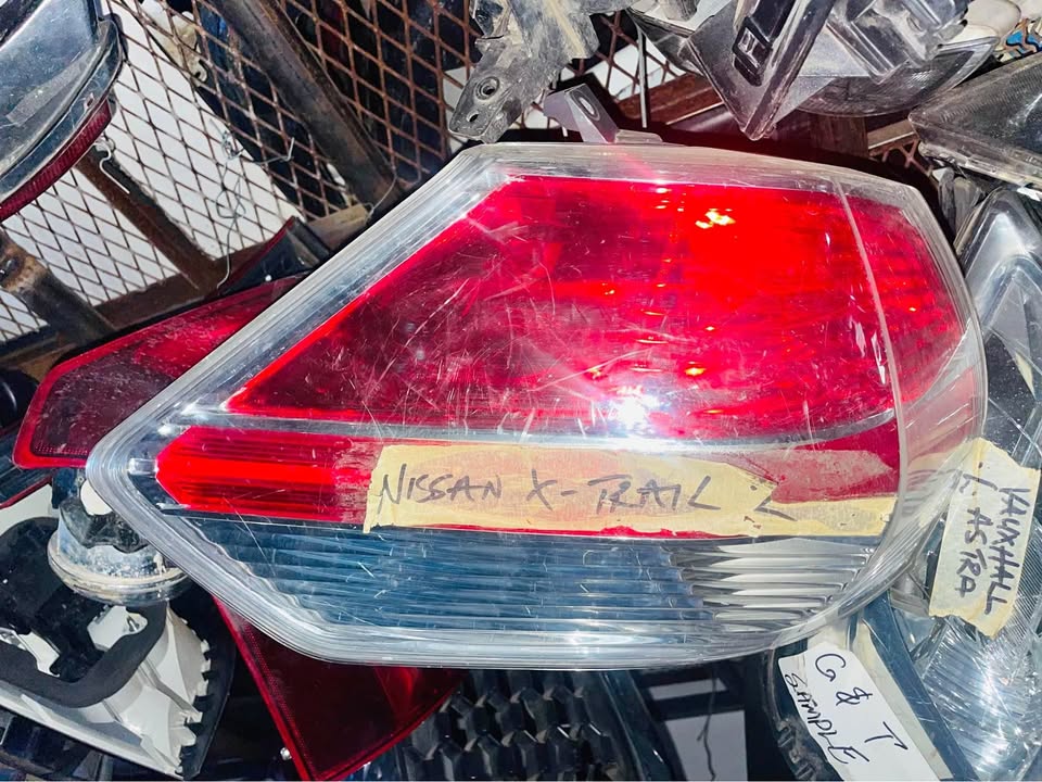 Nissan X-Trail taillight - Private Seller Nissan X-Trail taillight - Private Seller