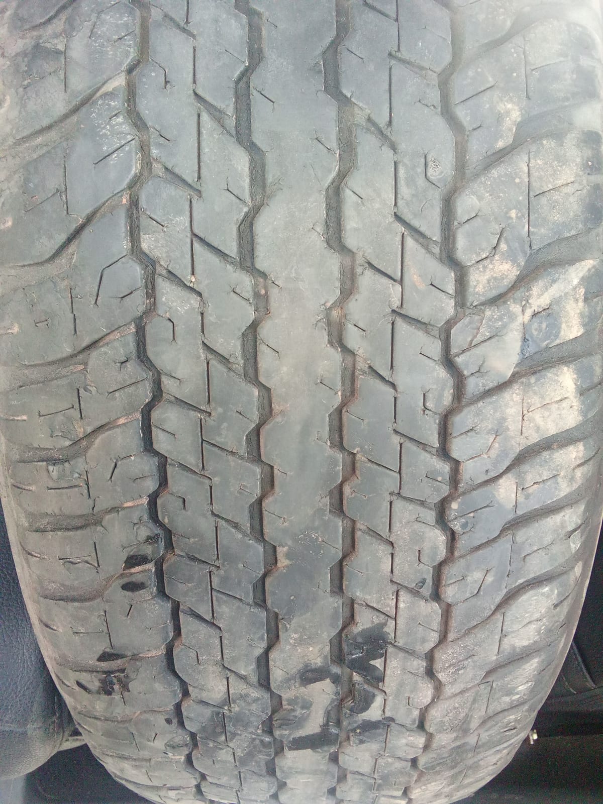 Dunlop Grand Track Tyres  265/65/17 set - Private Seller