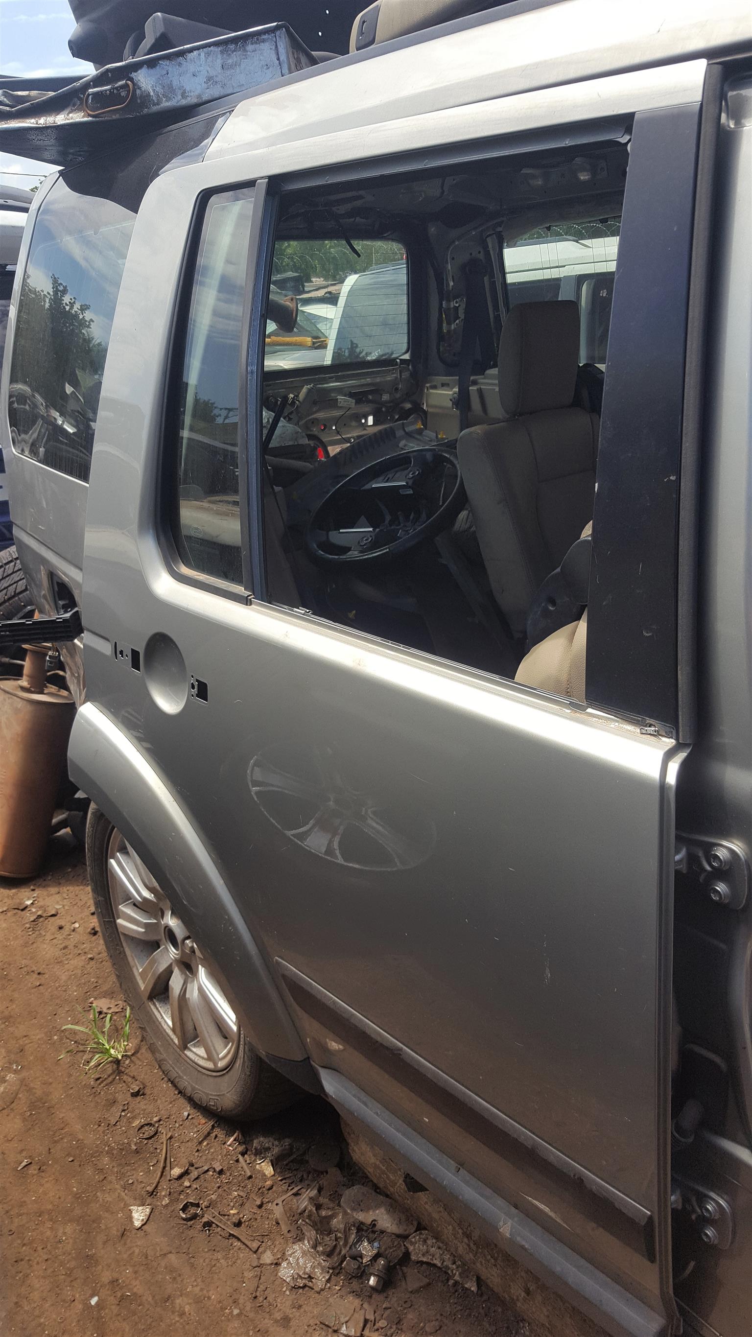 Rear Doors for Land Rover Discovery 3, 4, Freelander, Range Rover | Auto Ezi