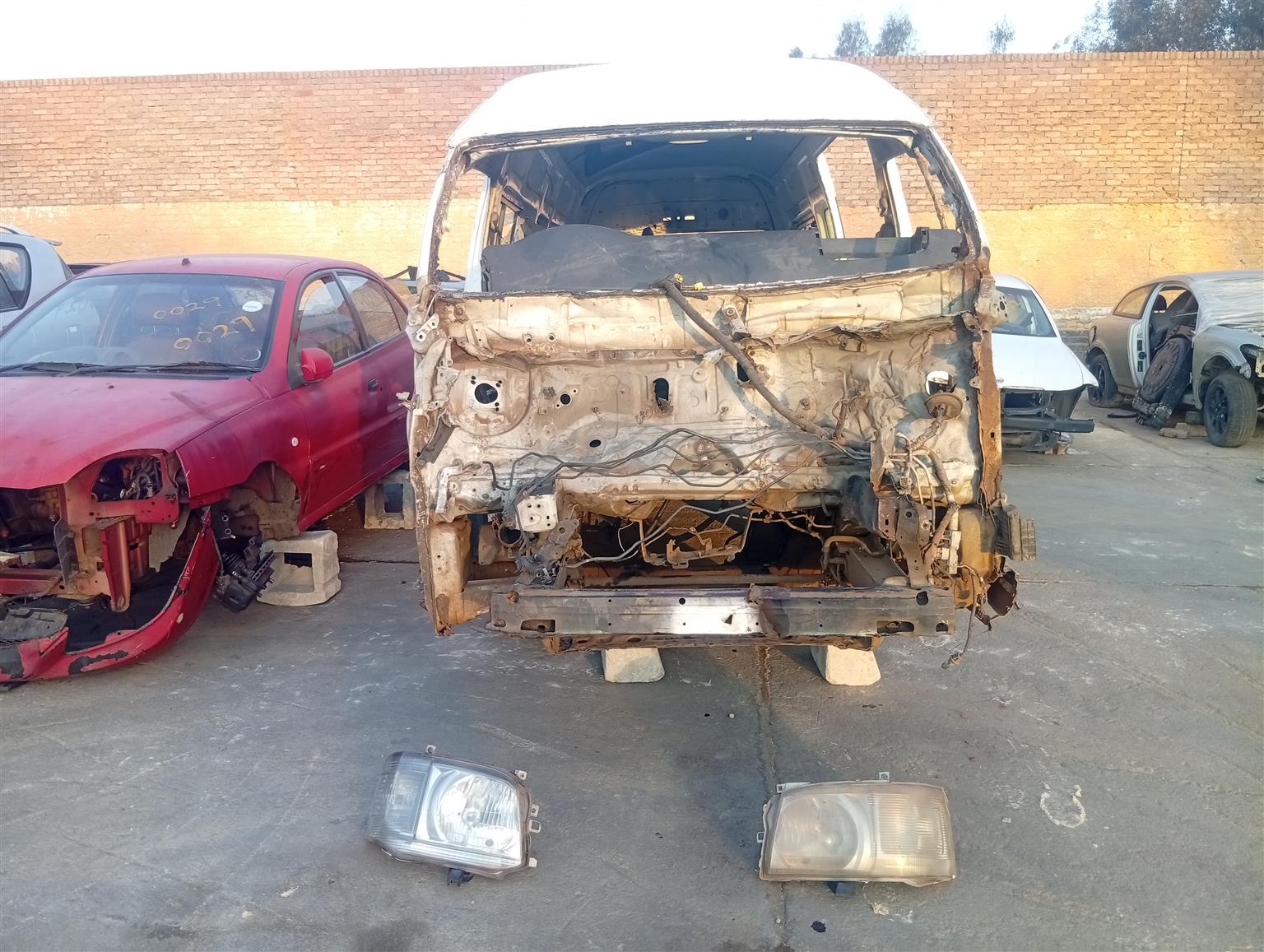 2012 Toyota taxi quantum stripping - Private Seller