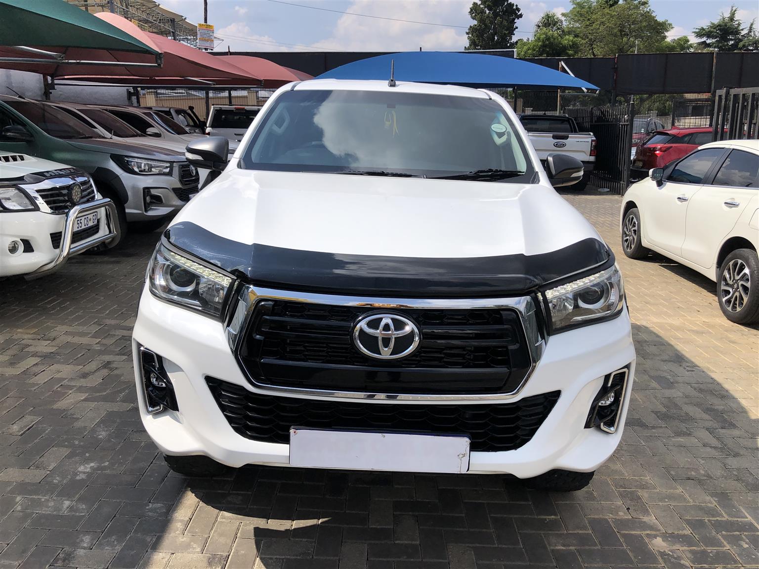 Used 2018 Toyota Hilux 2.4GD-6 double cab 4x4 Raider manual - Private Seller Used 2018 Toyota Hilux 2.4GD-6 double cab 4x4 Raider manual - Private Seller