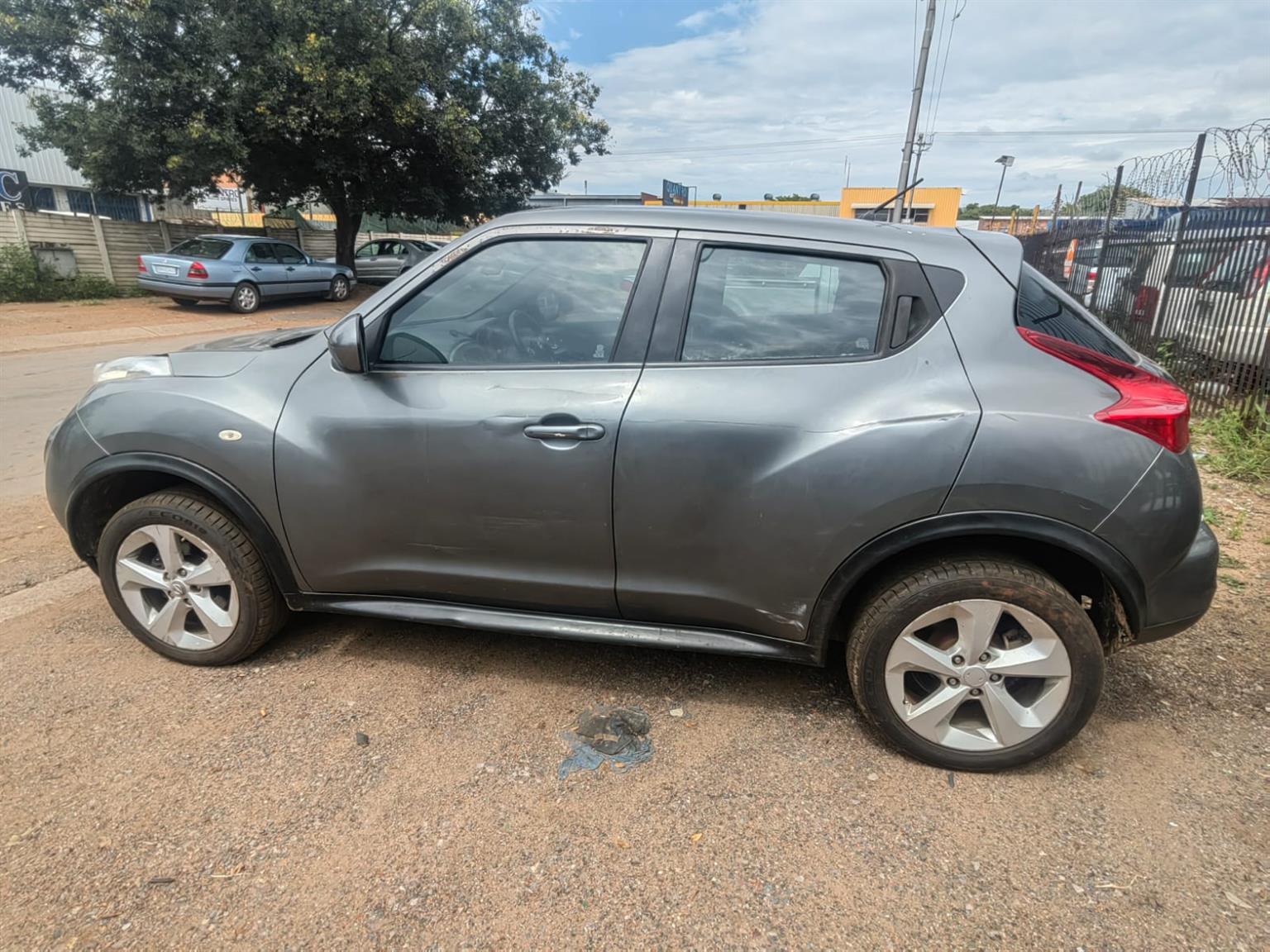Stripping for Spares - Nissan Juke 1.6 2005 petrol manual HR16