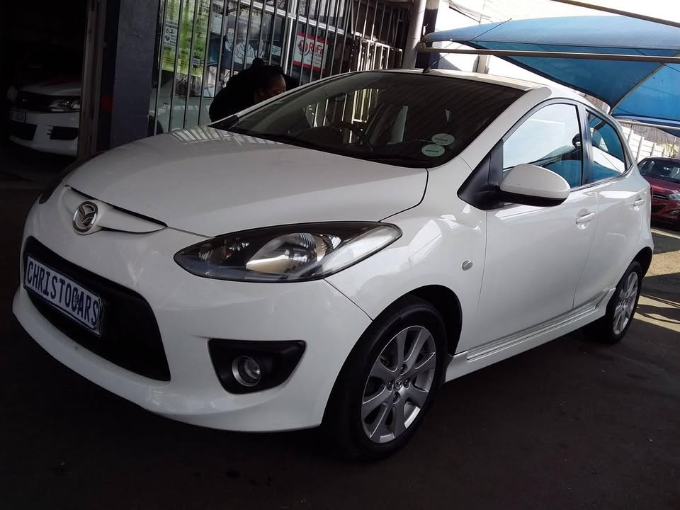 2008 model Mazda 2 hatchback