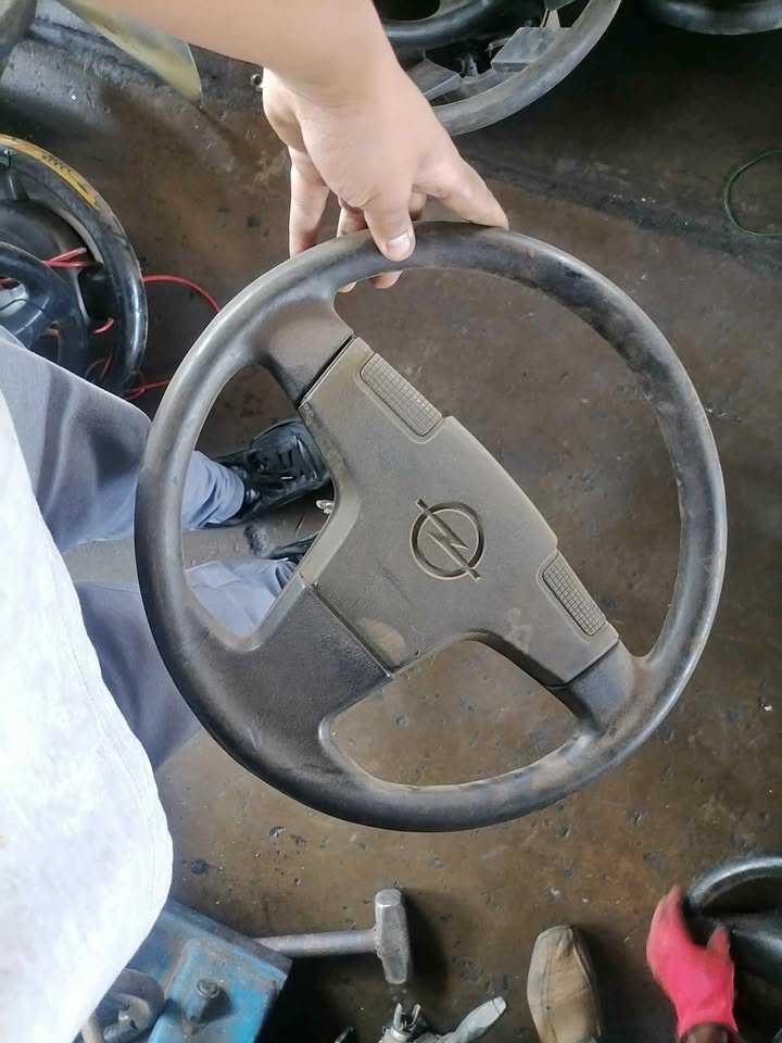 Opel Kadett/Monza Steering wheel