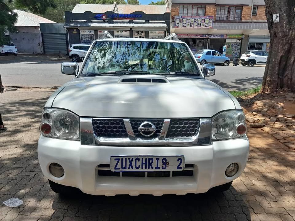 2020 NISSAN NP300 2.5DCI 4X4  DOUBLE CAB MANUAL