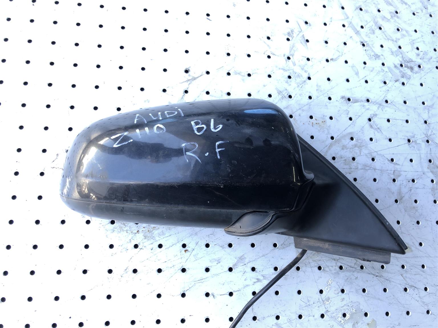 AUDI A4 B6 DOOR MIRROR (ZC110) - Private Seller AUDI A4 B6 DOOR MIRROR (ZC110) - Private Seller
