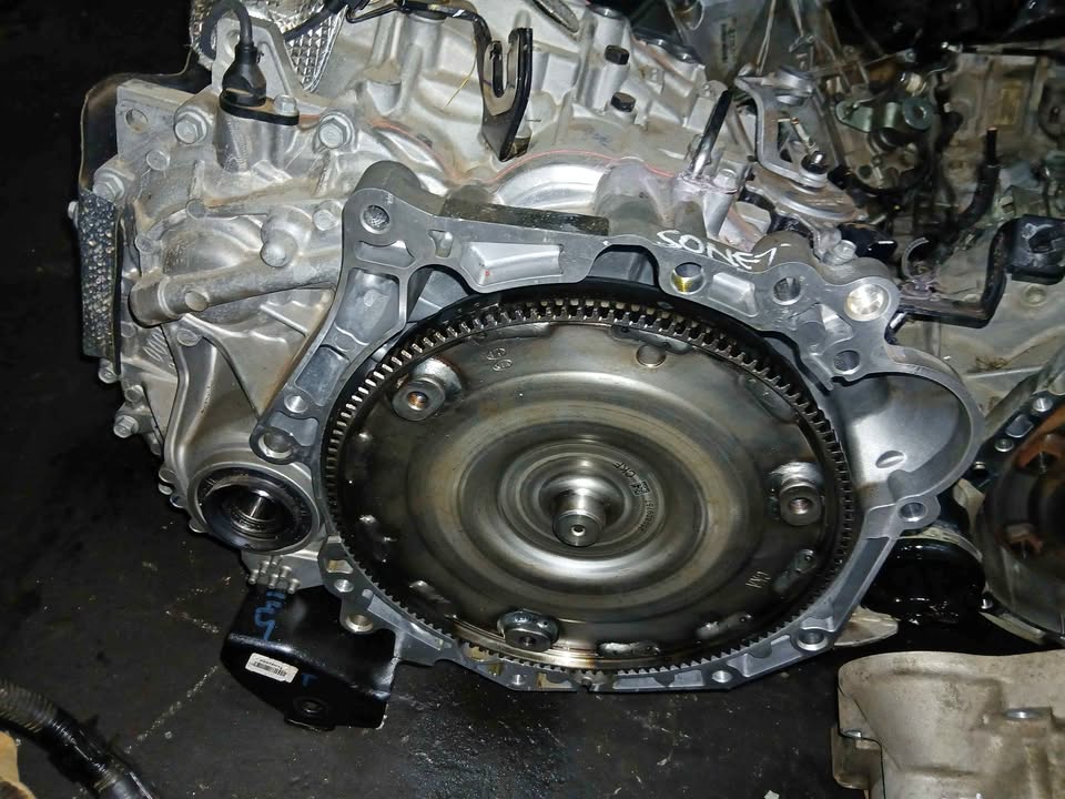 Kia sonet automatic gearbox transmission - Private Seller Kia sonet automatic gearbox transmission - Private Seller