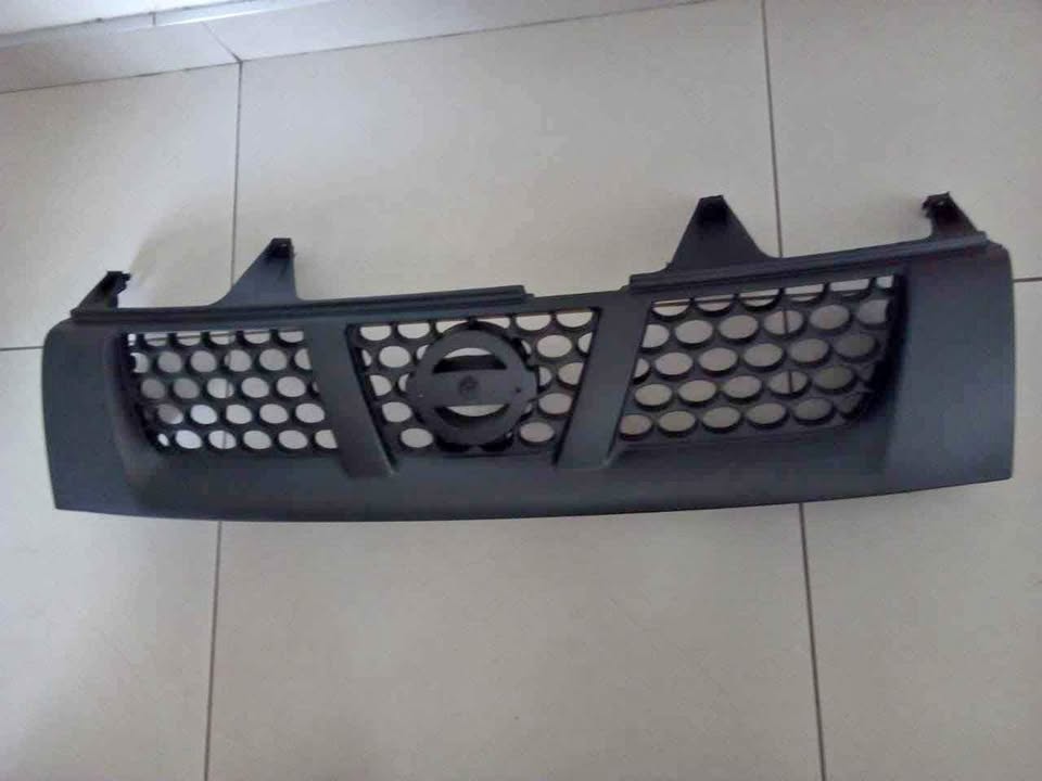 NISSAN HARDBODY NP300 SINGLE CAB LWB FRONT GRILLES FORSALE
