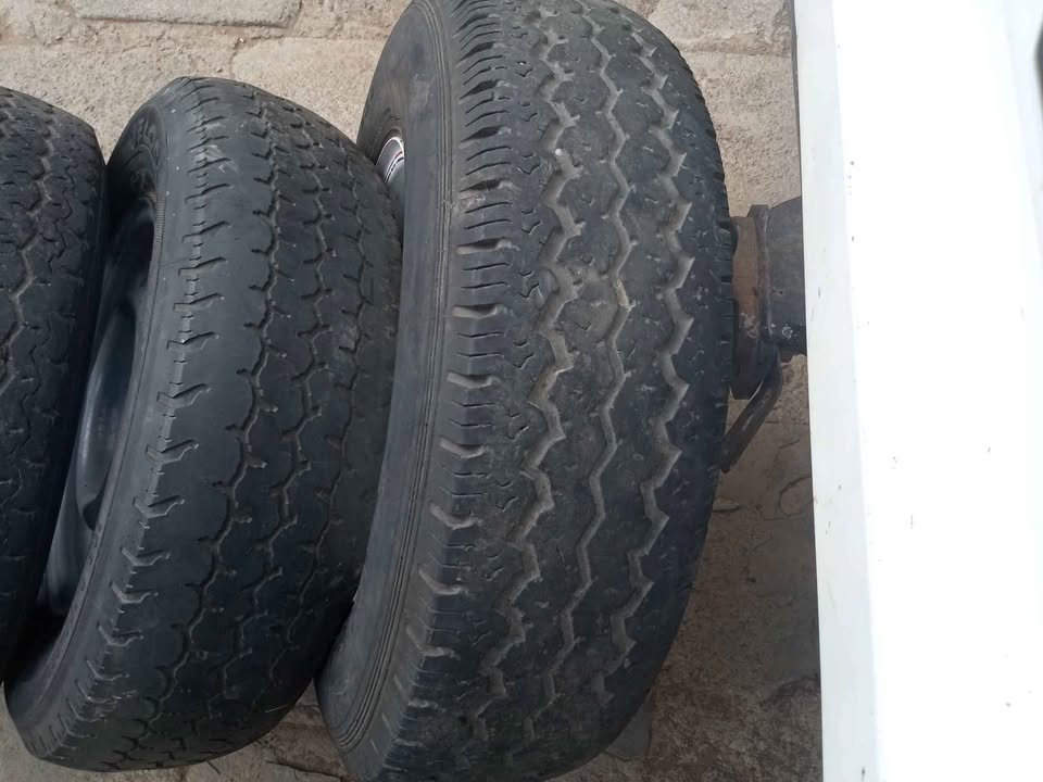 Dunlop 14 inch bakkie tyres x4 195 R14C - Private Seller Dunlop 14 inch bakkie tyres x4 195 R14C - Private Seller