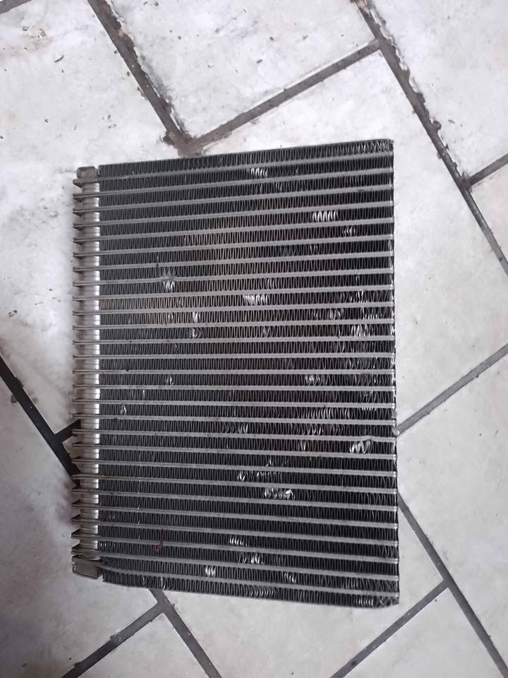 VOLVO S60 2006 EVAPORATOR CORE AVAILABLE - Private Seller VOLVO S60 2006 EVAPORATOR CORE AVAILABLE - Private Seller