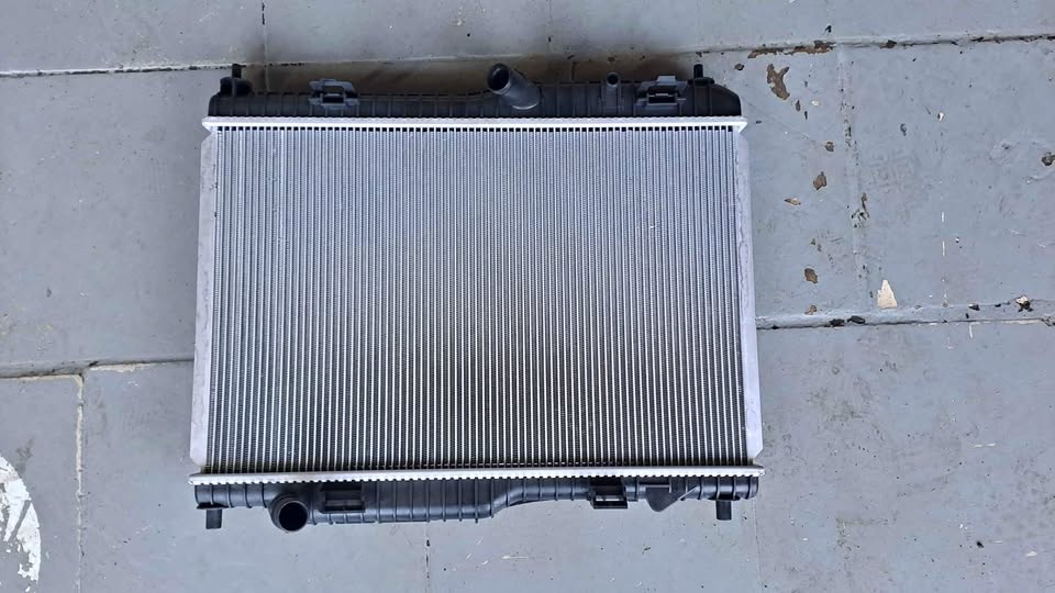Radiator Ford Fiesta 1.0L - Private Seller Radiator Ford Fiesta 1.0L - Private Seller