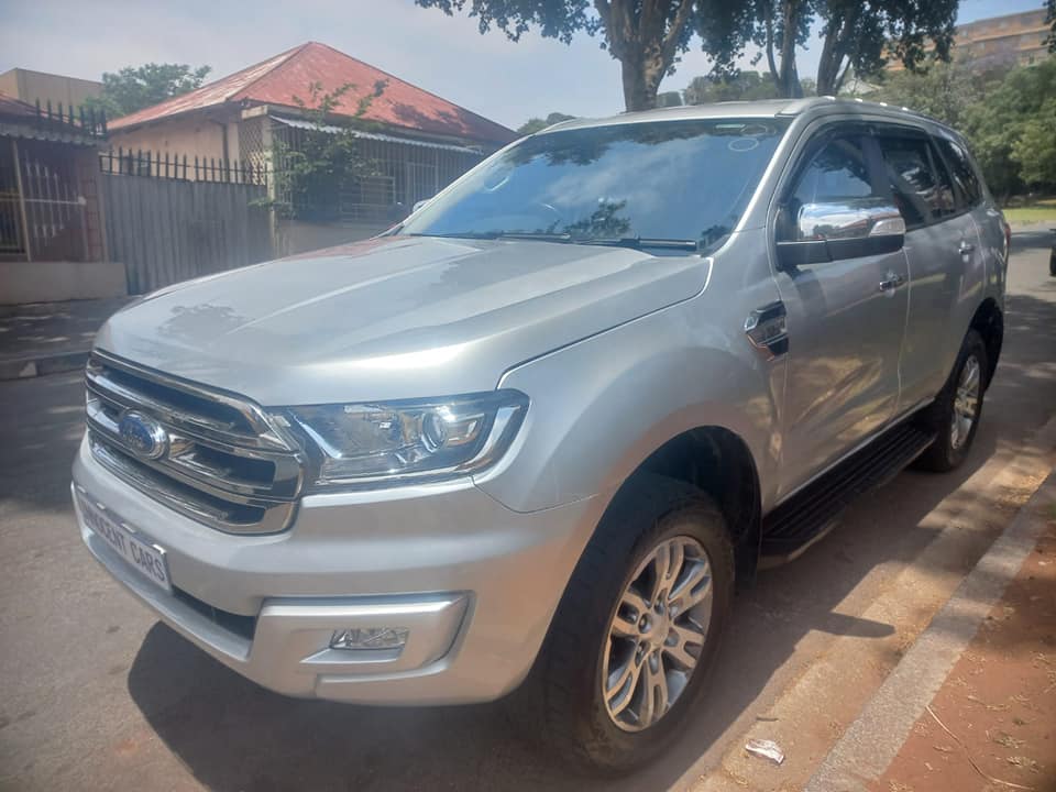 2018 FORD EVEREST SUV 3.2 DIESEL, AUTOMATIC 4X4, SILVER COLOR, MILEAGE  SB