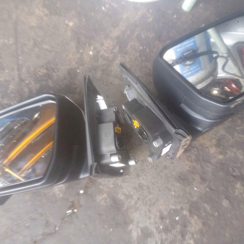 Ford Ranger T9 both sides mirror 2023 to 2024 - Private Seller Ford Ranger T9 both sides mirror 2023 to 2024 - Private Seller