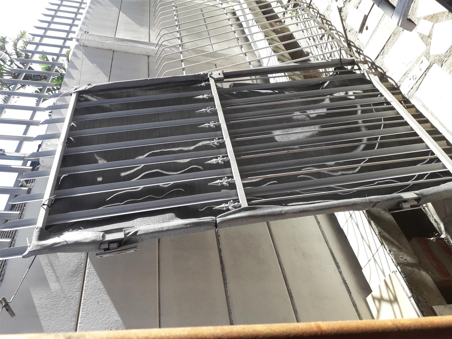 Heavy Duty Galvanized Gate includes Hinges & Lock In good condition: 120cm x 205cm:  