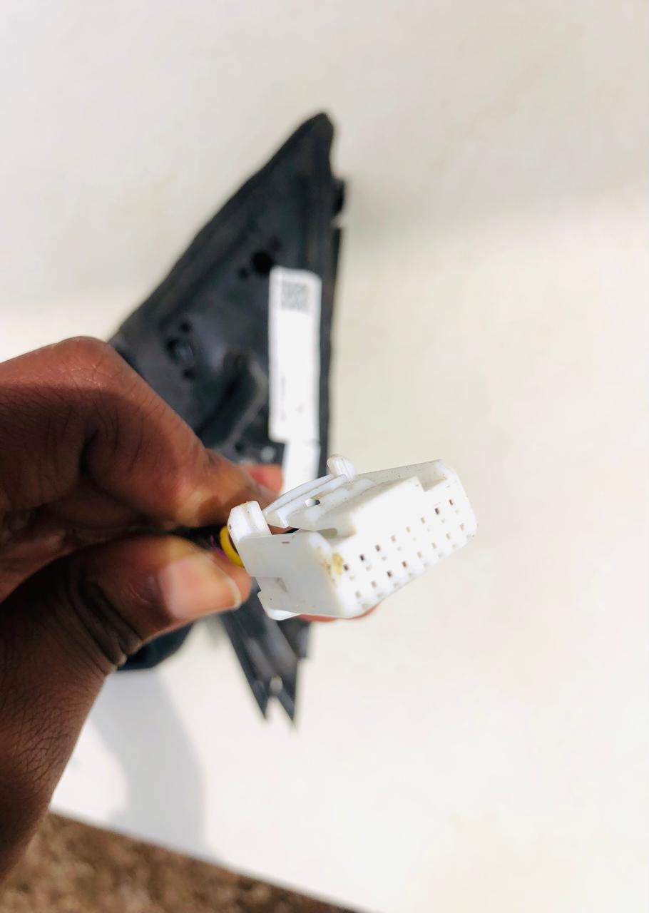 Haval H2 right side electronic side mirror (no cover) - Private Seller Haval H2 right side electronic side mirror (no cover) - Private Seller