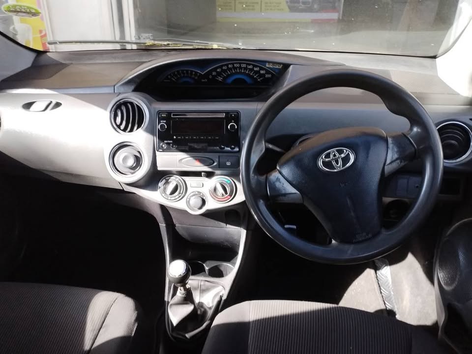 2016 TOYOTA ETIOS 1.5 SEDAN MANUAL  PETROL   CODE 2 PRICE R75,000 CONTACT MR CHRIS  CEO